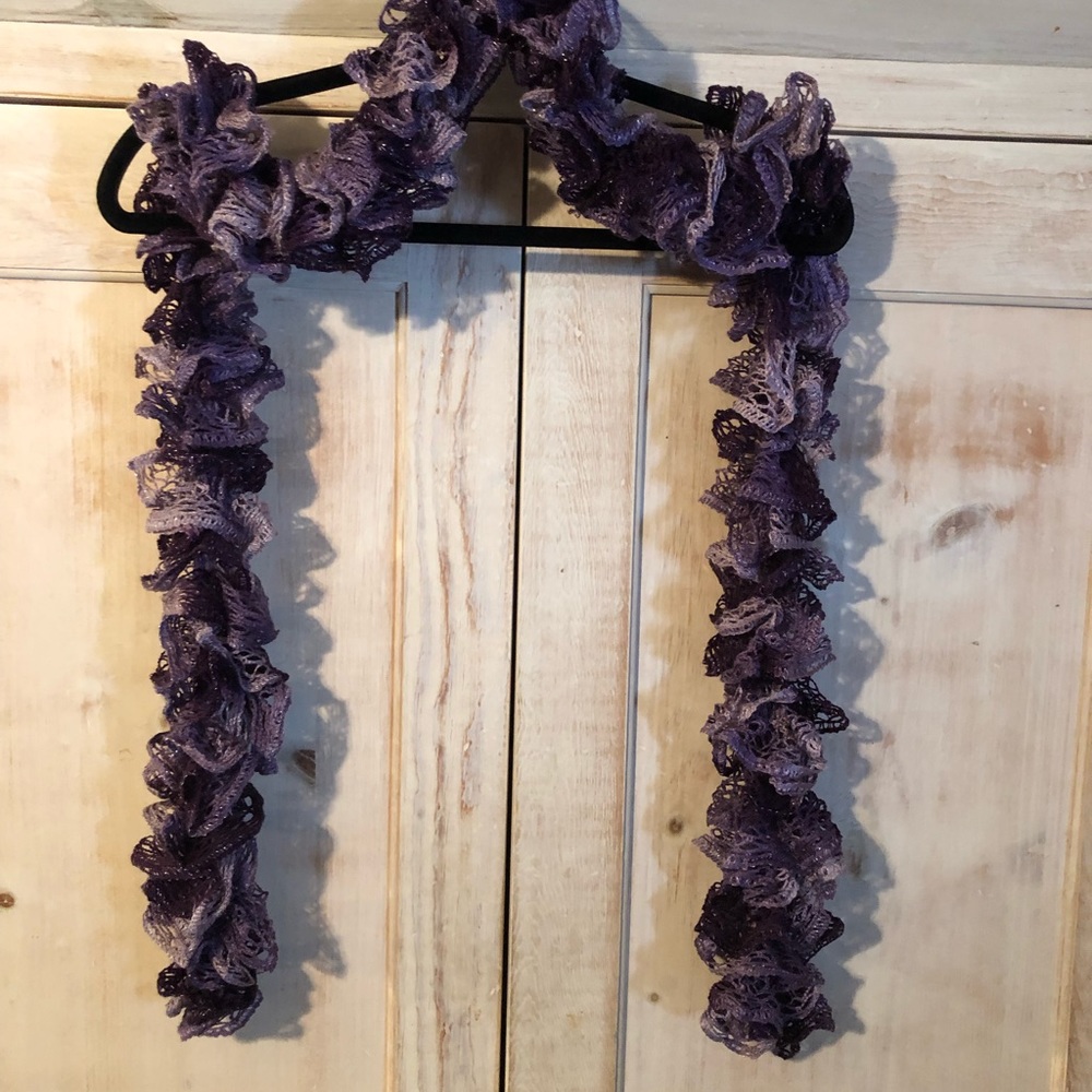 🌺🌼Hand-knit Scarf